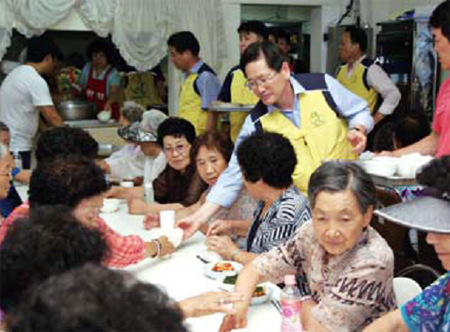 본사 한마음봉사단, 사랑의 무료급식 봉사활동 시행 사진